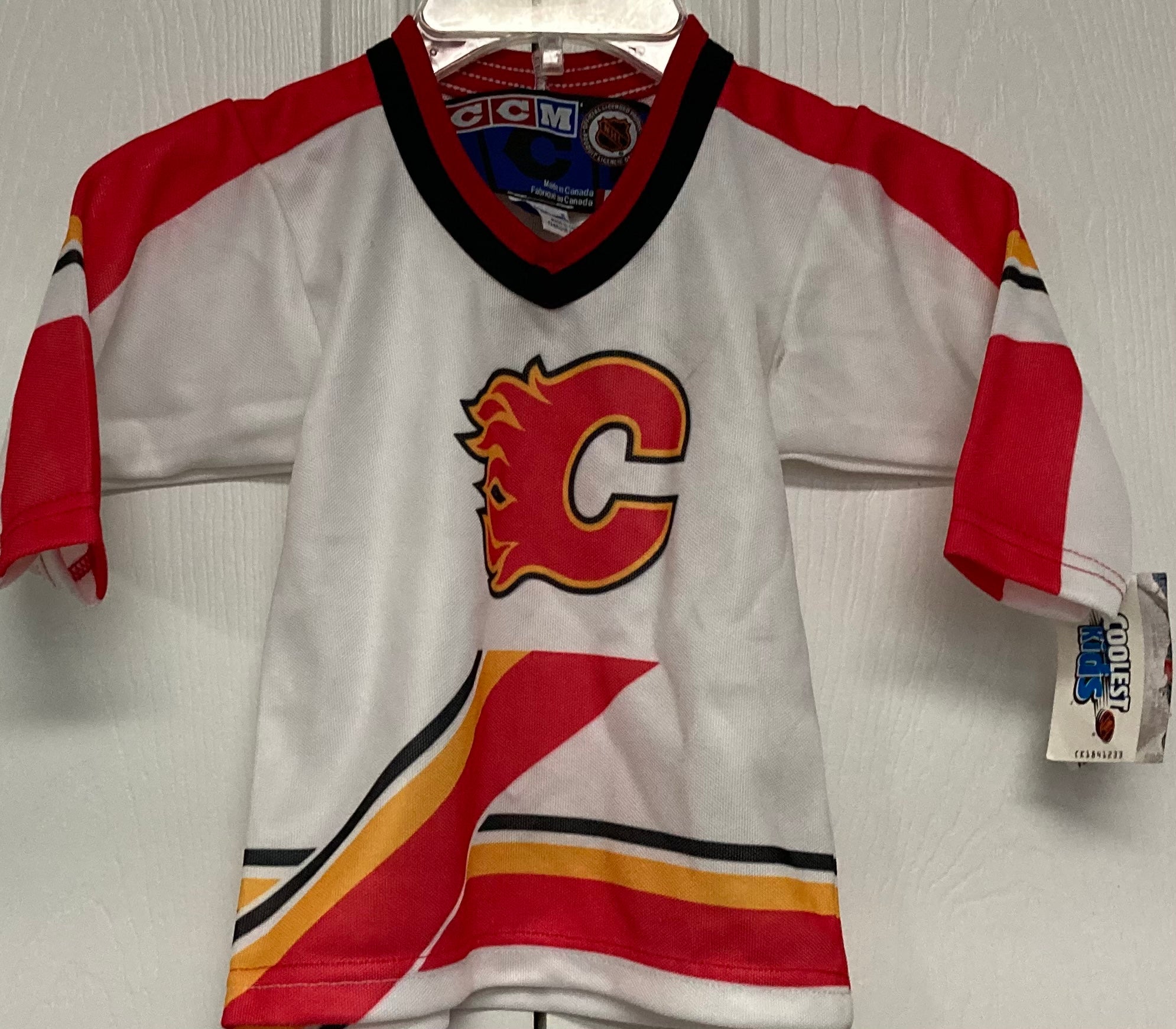 NHL Calgary Flames Kids & Youth Boys Replica Jersey-Away, White, Youth  Small/Medium (8-12), Jerseys -  Canada